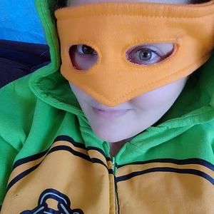 Meet your Posher, Crystal